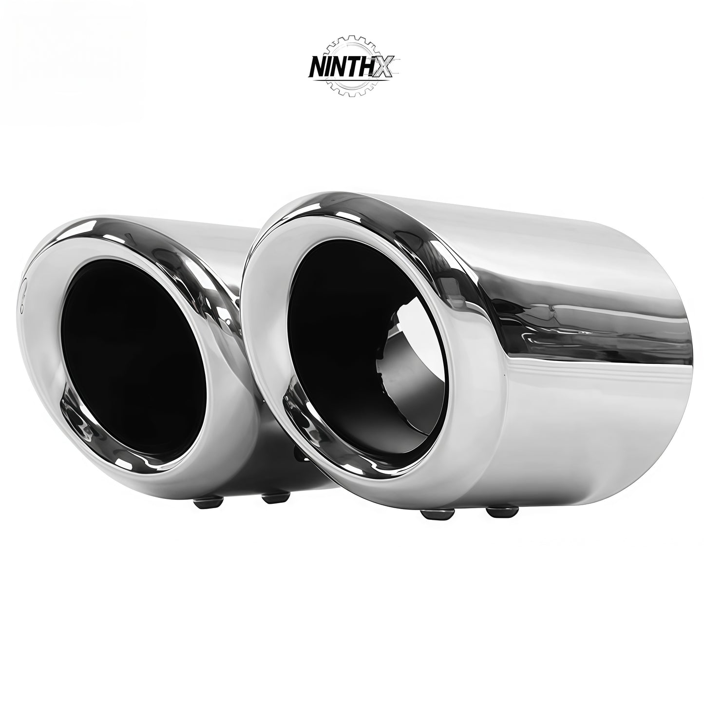 Aggressive rear bumper exhaust finisher, component detail