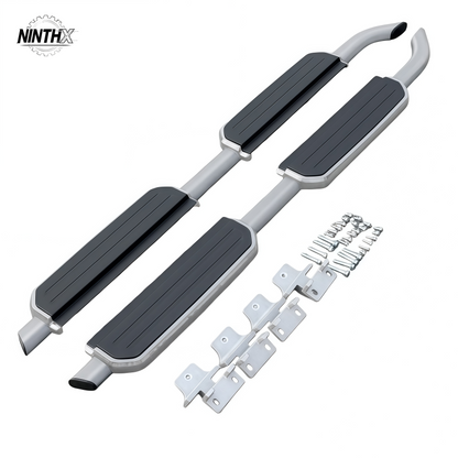 Anti-slip aluminum running boards installed on Defender L663 90/110/130, close-up