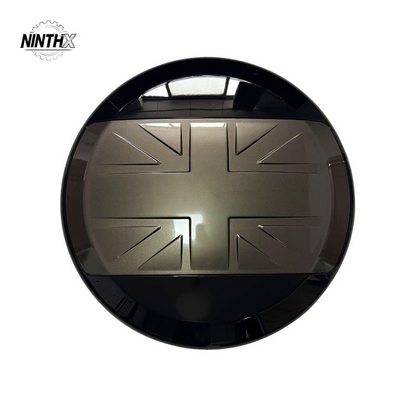 Stylish custom-graphic rear wheel box, accessory detail