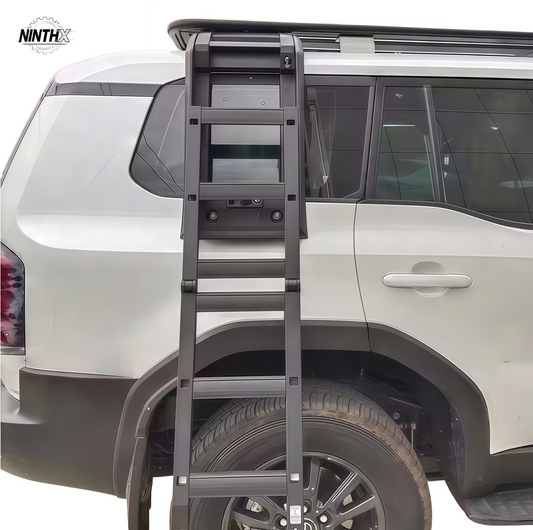Sturdy bolt on build side access ladder