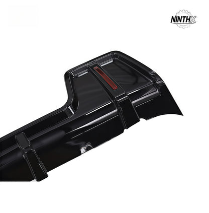 Aggressive rear valance with integrated LEDs fits Defender L663 90/110/130, fitment view
