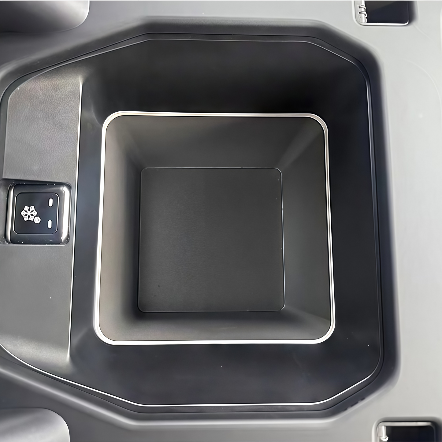 Center-console integrated car refrigerator, close-up detail