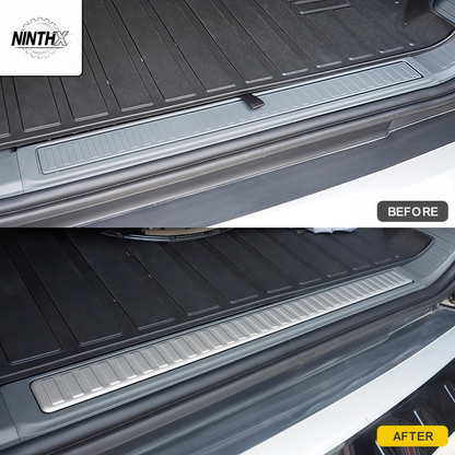 Stainless-steel inner trunk sill scuff plate for Defender L663 90/110/130, installed view